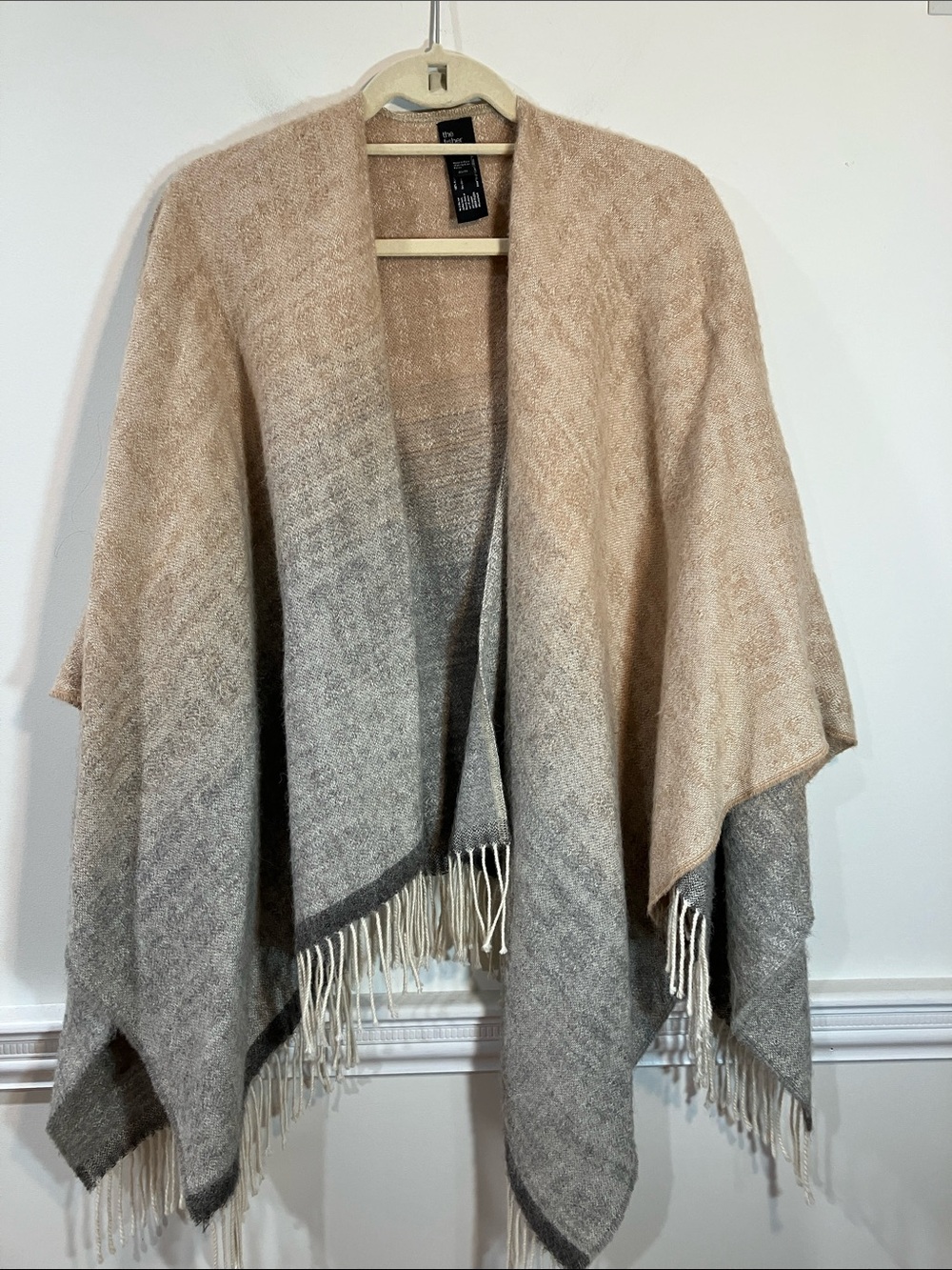 Eileen Fisher "the fisher project" 100% Alpaca Tan Gray Wrap Shawl Cape Poncho